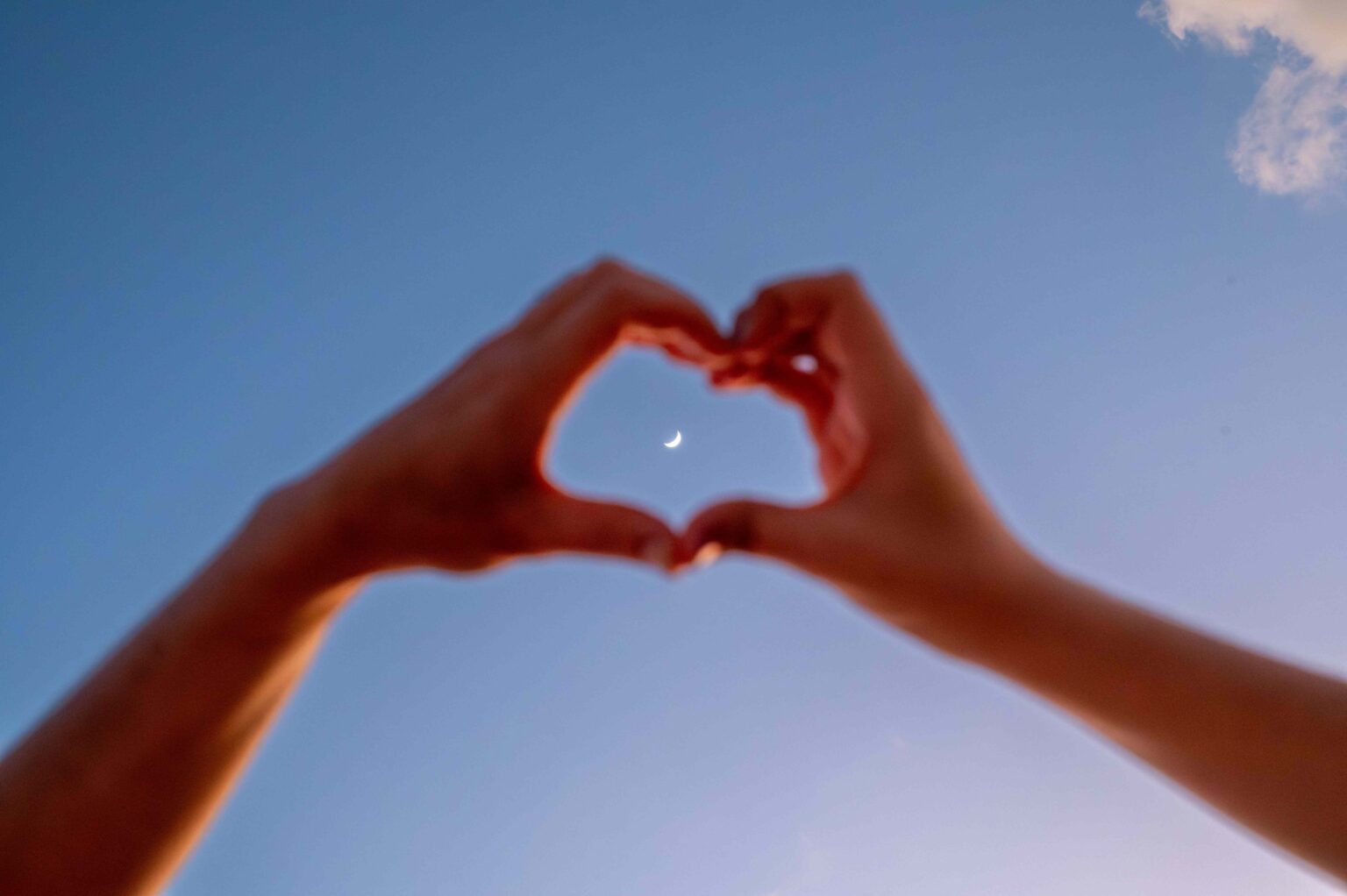 Why the Moon Phase Soulmate Trend Hit Different Even If You Don’t Believe in Astrology